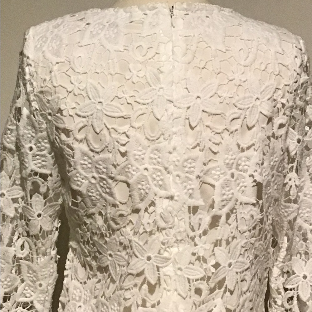 Lace top in size Small NWT - Picture 9 of 9